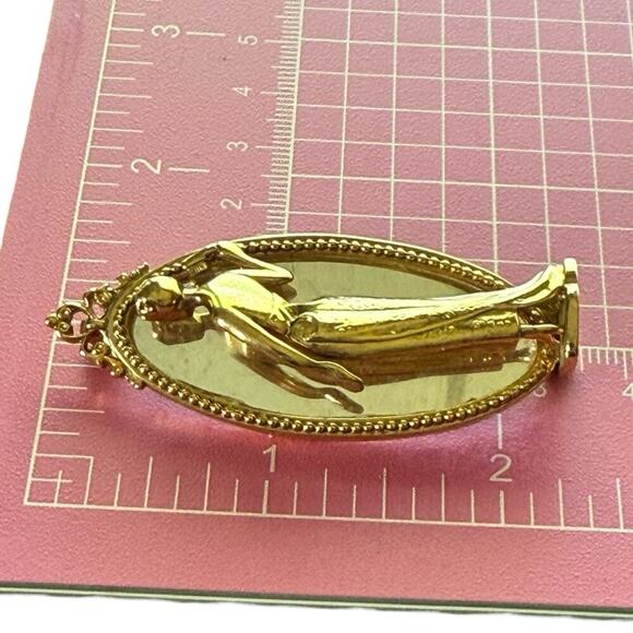 Vintage Lady Woman In Mirror Brooch Gold Tone Pin Oval Glamour Art Deco Nouveau - Picture 5 of 6